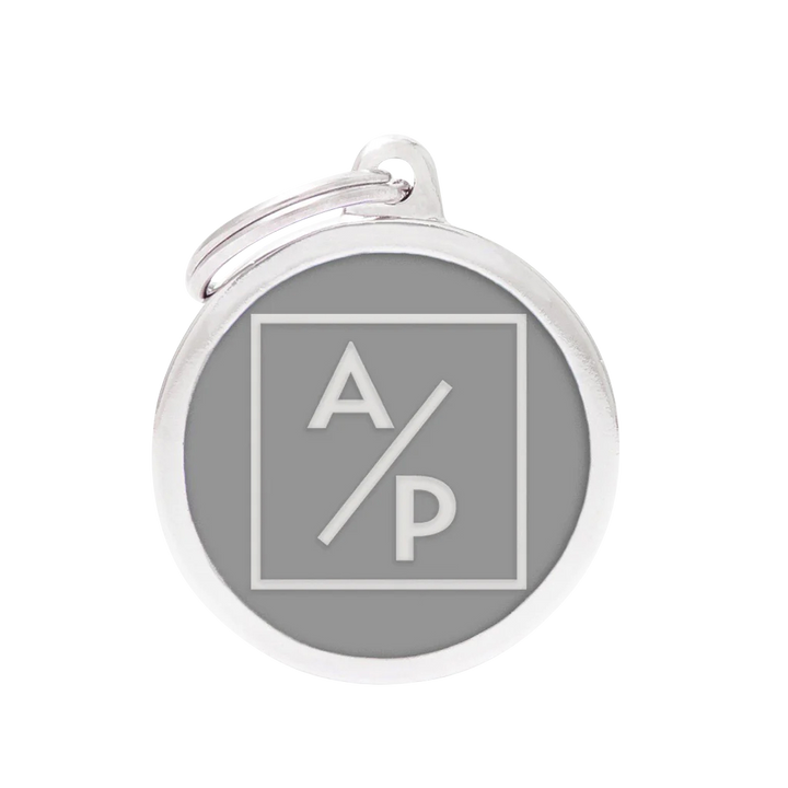 Hundemarke personalisiert "ADOPTIEREN STATT PRODUZIEREN" in der Variante Grau (Martin Rütter Shop)