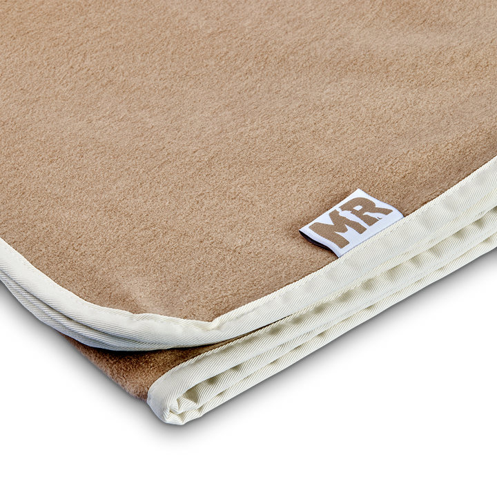 Martin_Ruetter_Kuscheldecke_mit_fleece_beige_Detai