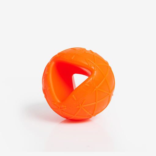 Hundeball MOBY - dynamischer Spielball – in der Farbe Orange mit unrunder Form 