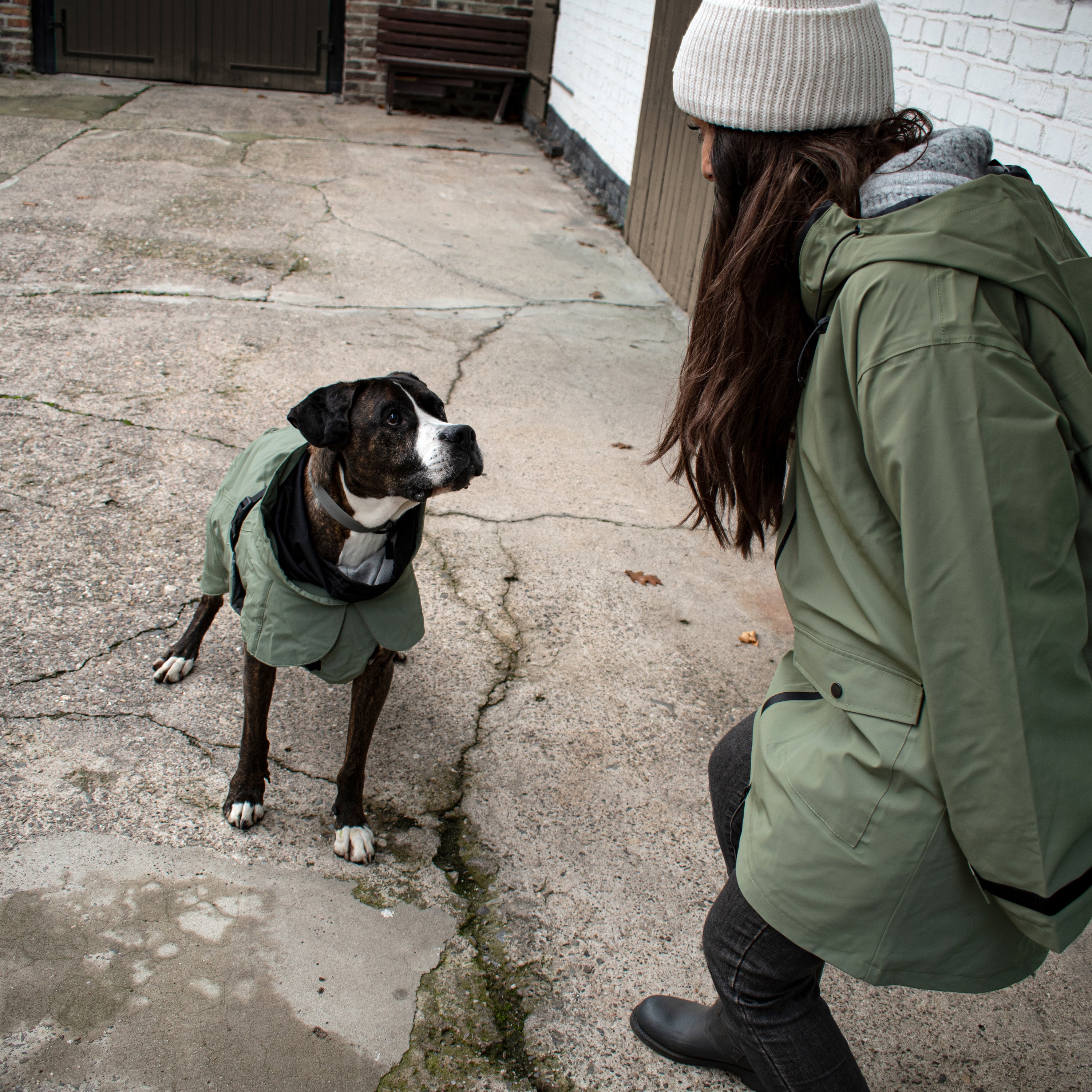Vollreflektierende Regenjacke für Hundehalter mit kleinen Produktionsfehlern - Khaki